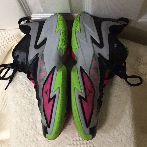 JORDAN WHY NOT TENNIES SIZE 6Y - Picture 4 of 9